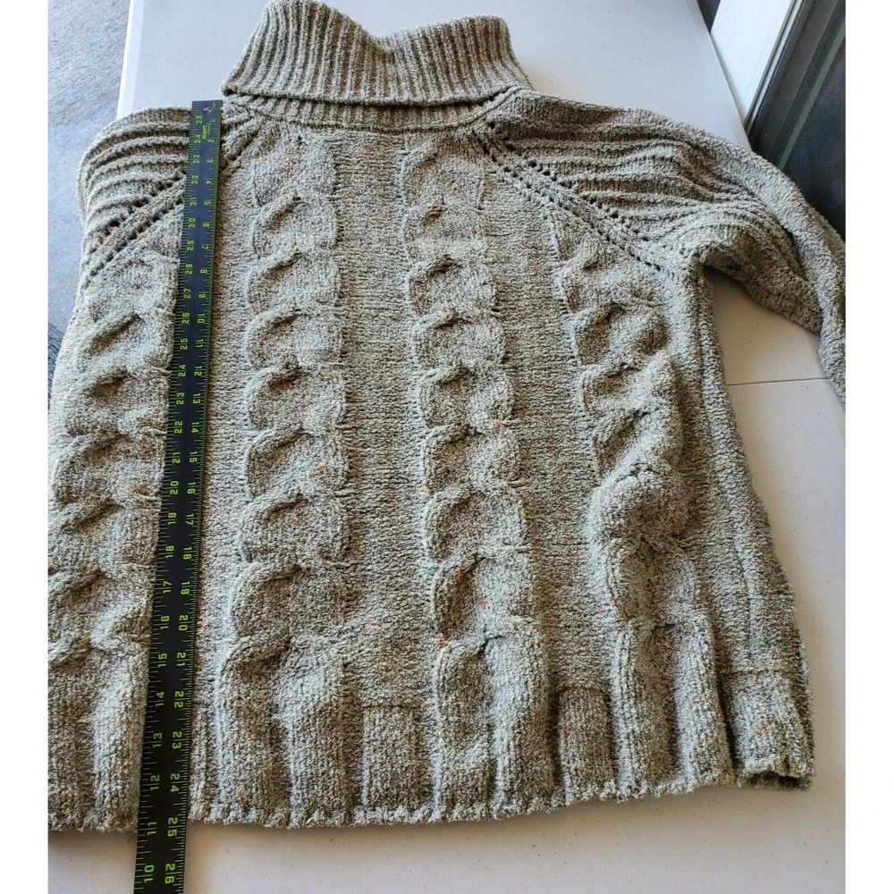Moon & Madison Turtleneck Sweater Womens Small Green‎ Cable Knit Long Sleeve
